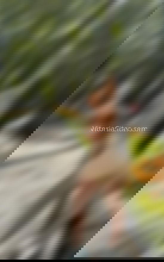 Carolina, hermosa morenaza colombiana. 611250783. Citas en VITORIA, VITORIA. www.vitoriacitas.com.