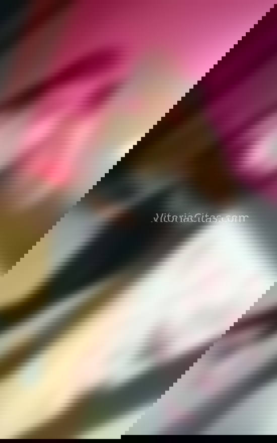 Metal Saray, española. 613962573. Citas en VITORIA, VITORIA. www.vitoriacitas.com.
