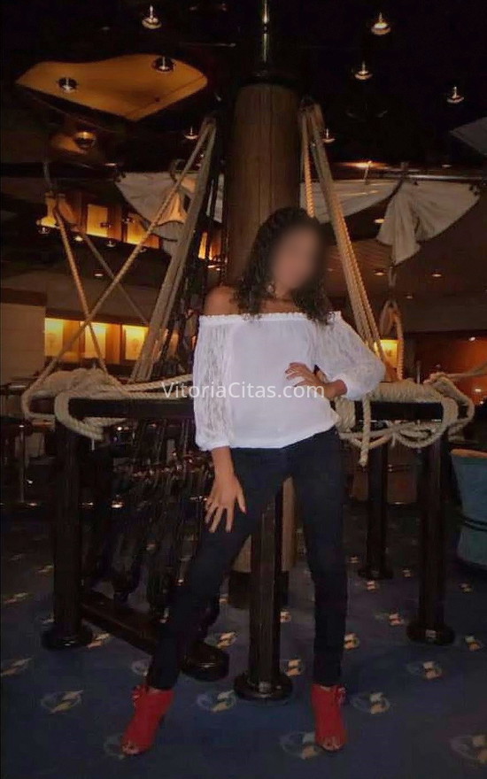 Alondra. 642385745. Citas en VITORIA, VITORIA. www.vitoriacitas.com.