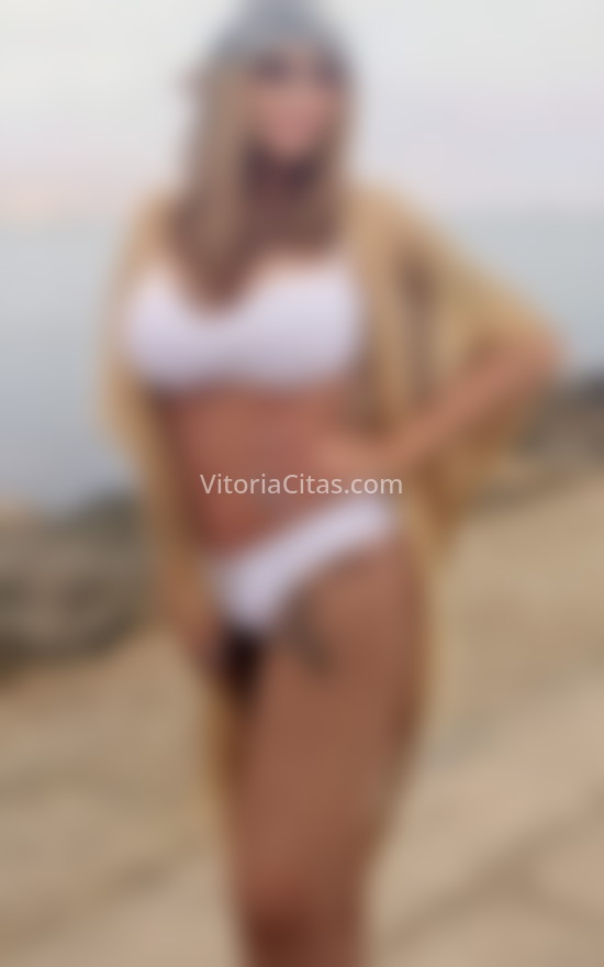 Nuria, cercana y elegante. 655019358. Citas en VITORIA, VITORIA. www.vitoriacitas.com.
