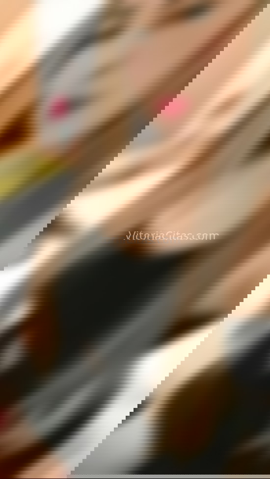 Estefanía, joven latina. 614265368. Citas en VITORIA, VITORIA. www.vitoriacitas.com.
