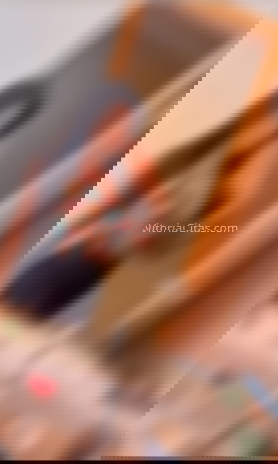 Anne, femenina y delicada . 664381965. Citas en VITORIA, VITORIA. www.vitoriacitas.com.