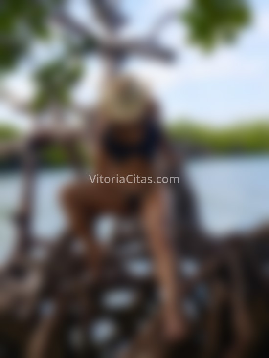 Sasha. 613208146. Citas en VITORIA, VITORIA. www.vitoriacitas.com.