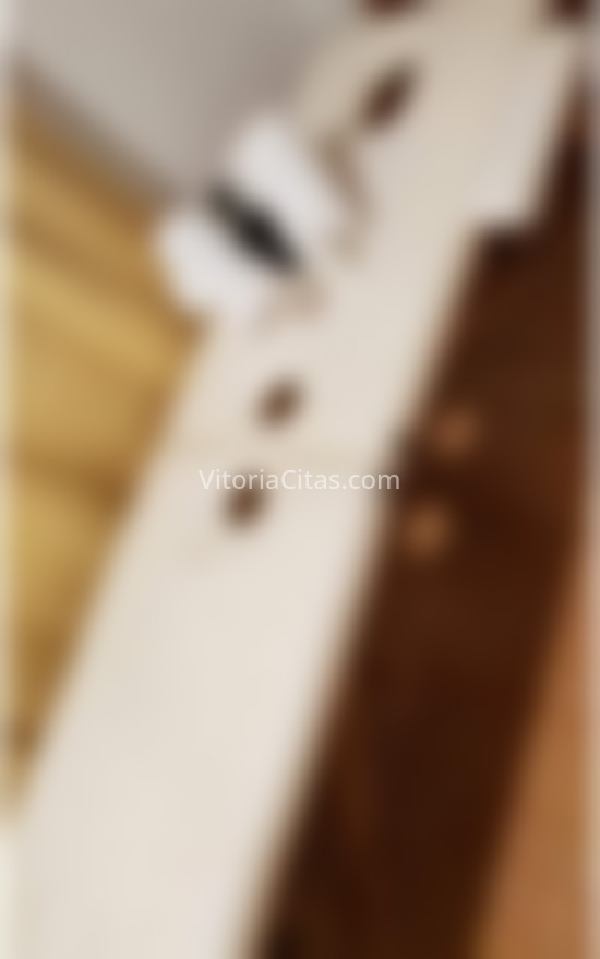 Yeli, masajes profesionales en camilla. 623481600. Citas en VITORIA, VITORIA. www.vitoriacitas.com.
