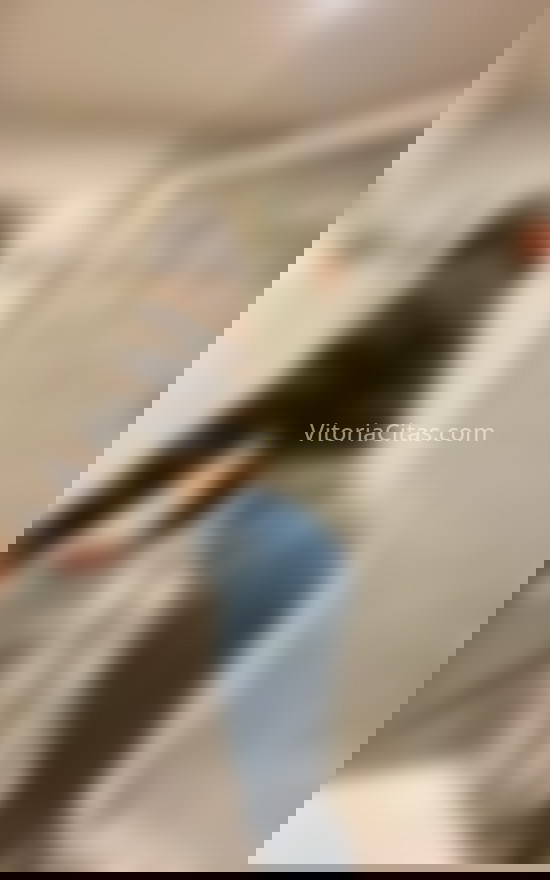 Julia. 604223057. Citas en VITORIA, VITORIA. www.vitoriacitas.com.