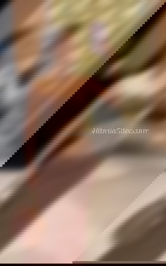 Clara, delgadita. 611249698. Citas en VITORIA, VITORIA. www.vitoriacitas.com.