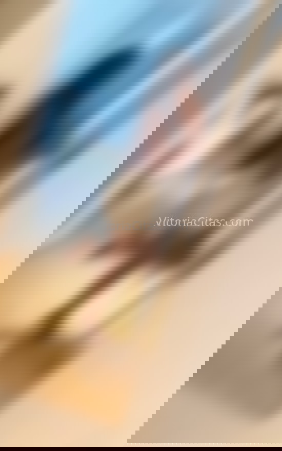 Daniela, elegante y delicada. 624168634. Citas en VITORIA, VITORIA. www.vitoriacitas.com.