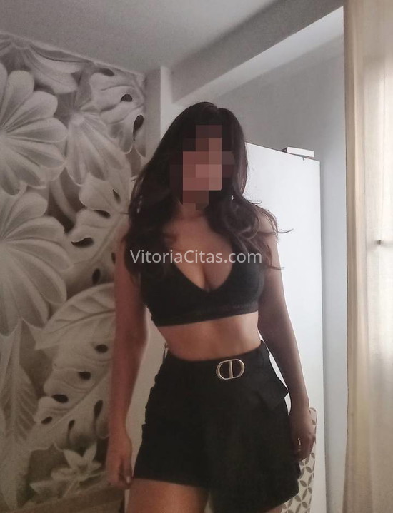 Martina, joven morena. 631884889. Citas en VITORIA, VITORIA. www.vitoriacitas.com.