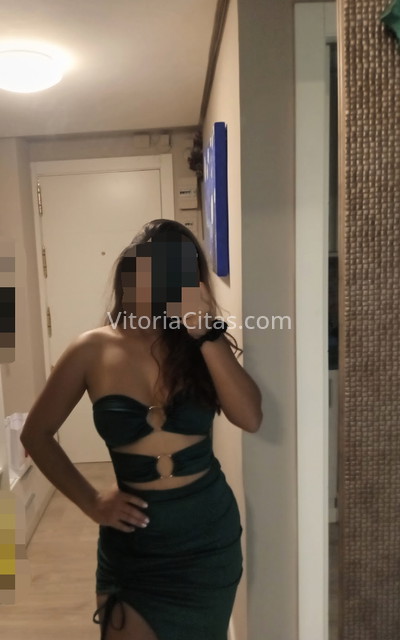 Martina, joven morena. 631884889. Citas en VITORIA, VITORIA. www.vitoriacitas.com.