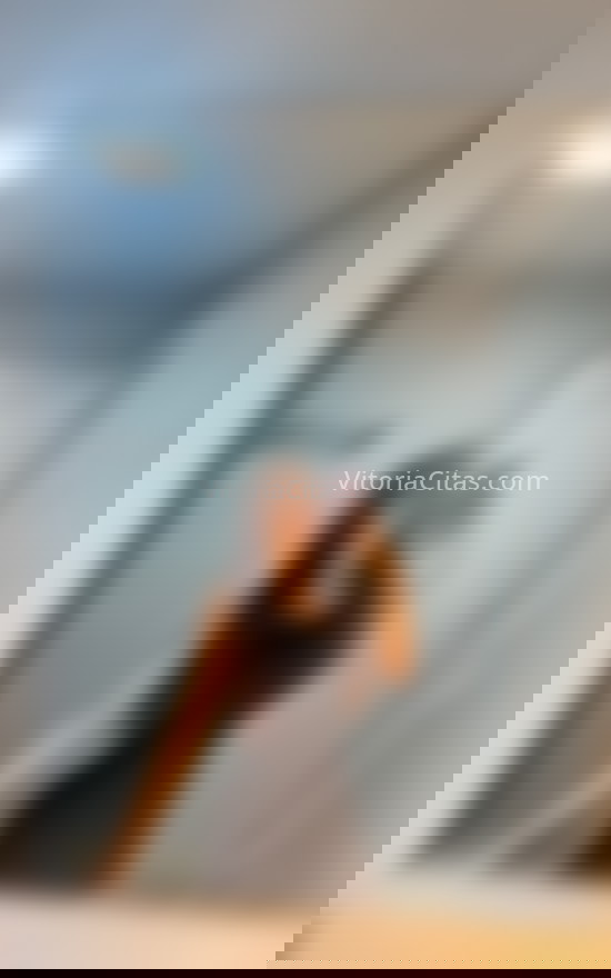 Enid, joven encantadora. 683357144. Citas en VITORIA, VITORIA. www.vitoriacitas.com.