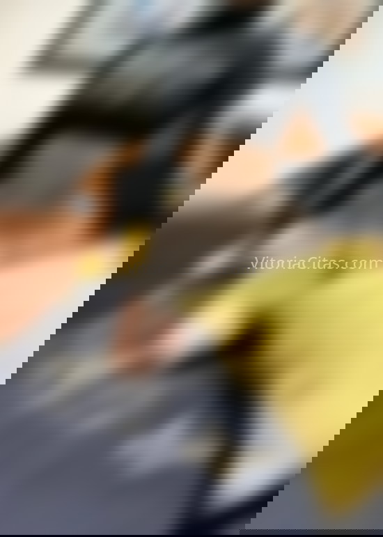 Alejandra, latina guapísima. 695485989. Citas en VITORIA, VITORIA. www.vitoriacitas.com.
