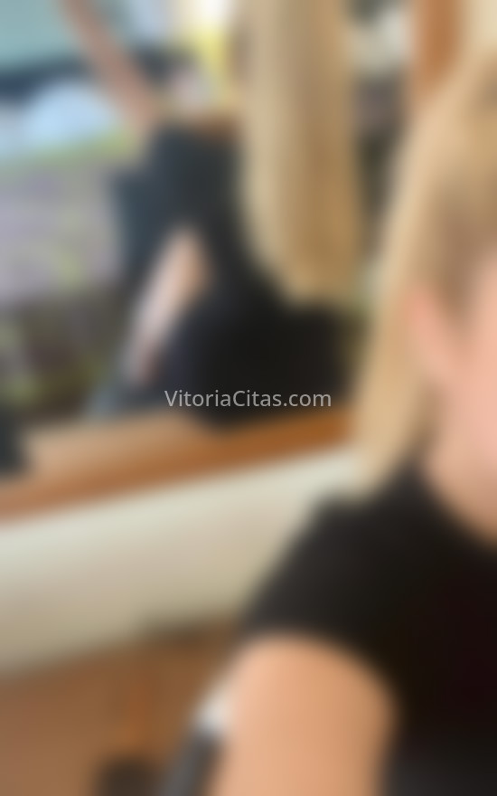 Paula, latina sociable, recien llegada. 637715086. Citas en VITORIA, VITORIA. www.vitoriacitas.com.