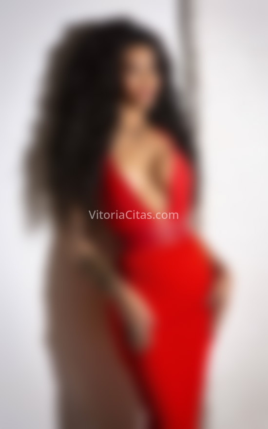 Maina, brasileña. 654438626. Citas en VITORIA, VITORIA. www.vitoriacitas.com.