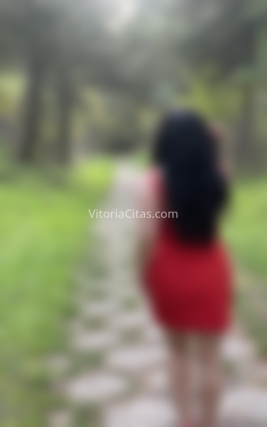 Daniela, divertidísima latina. 613789550. Citas en VITORIA, VITORIA. www.vitoriacitas.com.