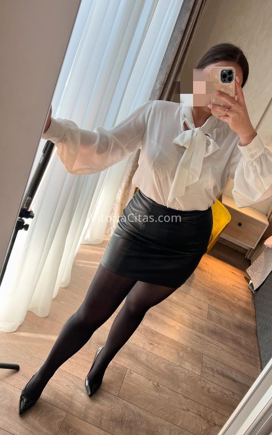 Sara, mujer latina . 613437151. Citas en VITORIA, VITORIA. www.vitoriacitas.com.