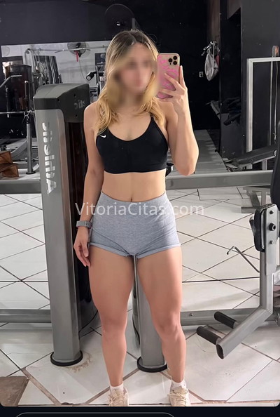 Mica, joven latina. 614723108. Citas en VITORIA, VITORIA. www.vitoriacitas.com.