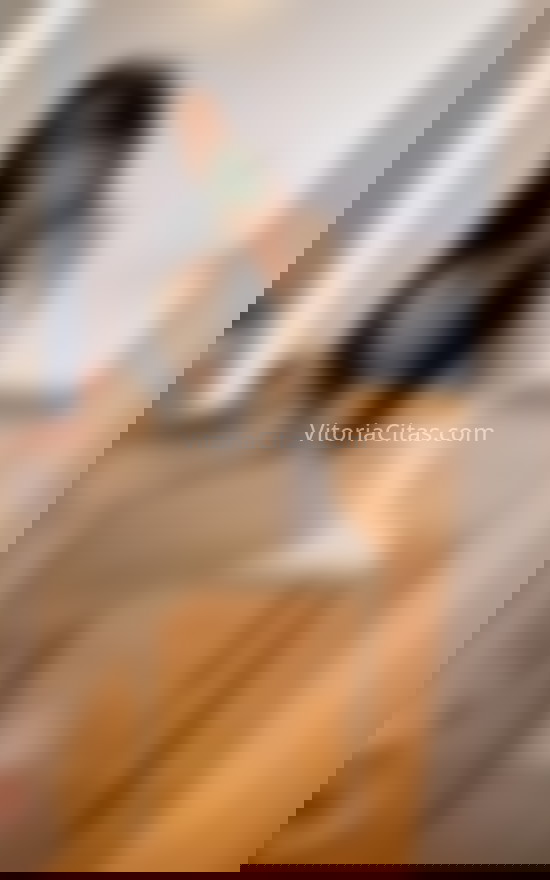 Alondra. 643928395. Citas en VITORIA, VITORIA. www.vitoriacitas.com.