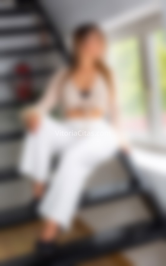 Carol, encantadora latina . 637509222. Citas en VITORIA, VITORIA. www.vitoriacitas.com.