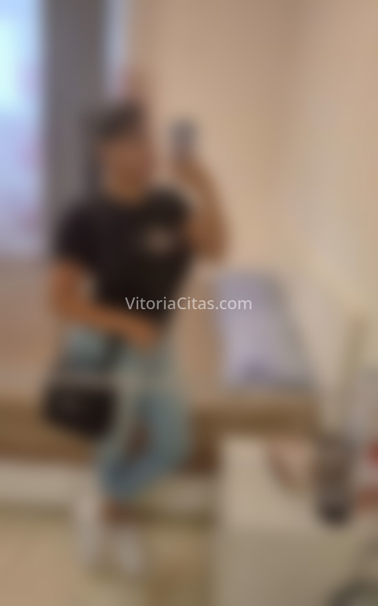 Lari Dantas. 611304272. Citas en VITORIA, VITORIA. www.vitoriacitas.com.