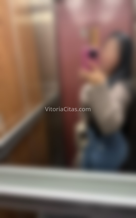 Camila, hermosa estudiante latina. 634067850. Citas en VITORIA, VITORIA. www.vitoriacitas.com.