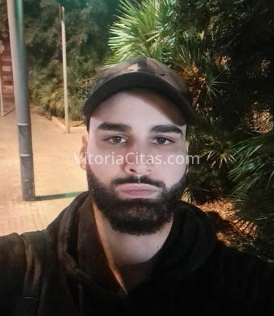 Saúl, educado y buen amigo. 610657829. Citas en VITORIA, VITORIA. www.vitoriacitas.com.