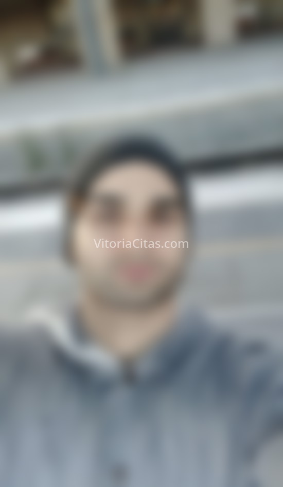 Saúl, educado y buen amigo. 610657829. Citas en VITORIA, VITORIA. www.vitoriacitas.com.