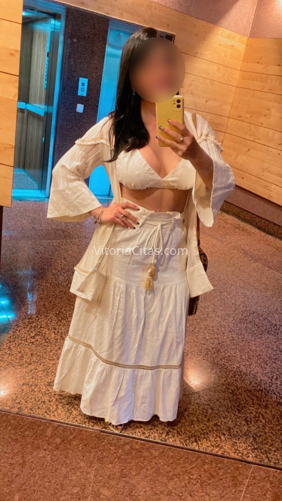 Camila, estupenda brasileña. 643054425. Citas en VITORIA, VITORIA. www.vitoriacitas.com.