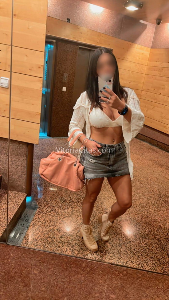 Camila, estupenda brasileña. 643054425. Citas en VITORIA, VITORIA. www.vitoriacitas.com.