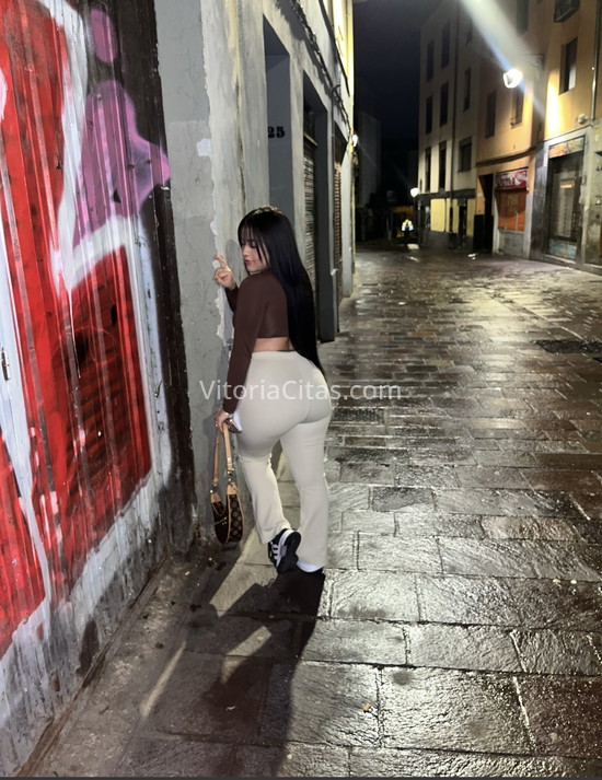 Karolina, colombiana en la ciudad. 603390103. Citas en VITORIA, VITORIA. www.vitoriacitas.com.