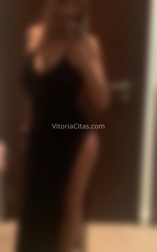 Lola, andaluza malagueña. 614510345. Citas en VITORIA, VITORIA. www.vitoriacitas.com.
