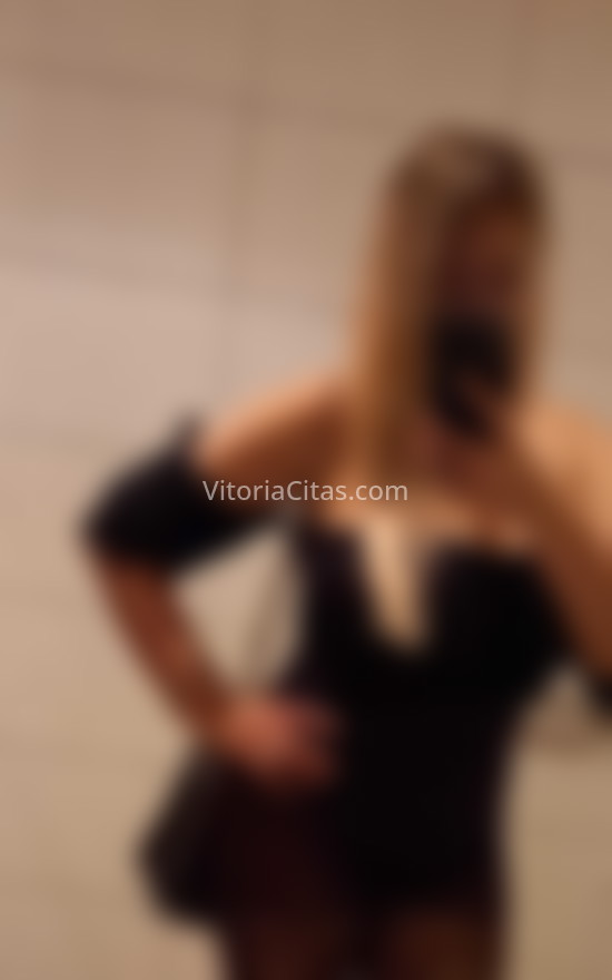 Cristal, brasileña madura. 613780045. Citas en VITORIA, VITORIA. www.vitoriacitas.com.