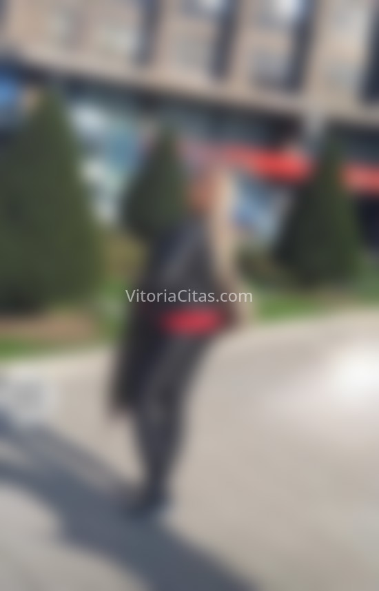 Cristal, brasileña madura. 613780045. Citas en VITORIA, VITORIA. www.vitoriacitas.com.