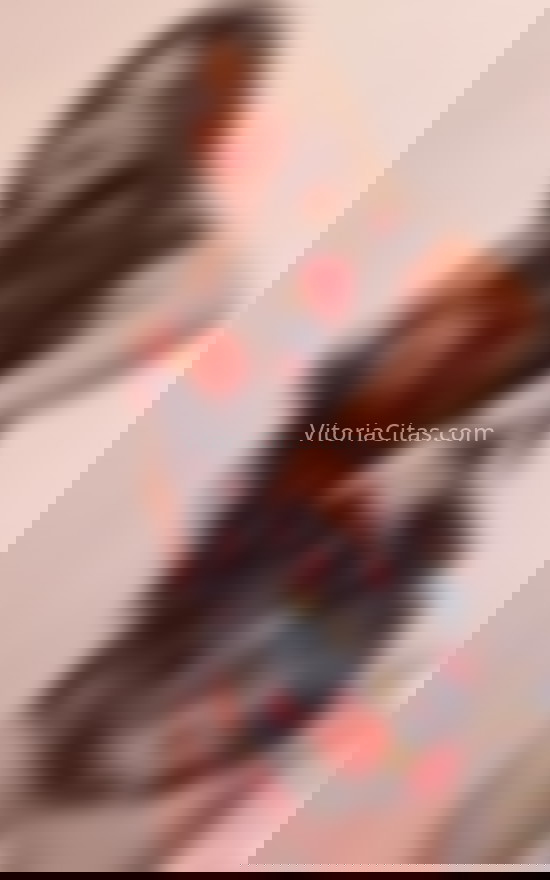 Dulce, encantadora latina. 643200308. Citas en VITORIA, VITORIA. www.vitoriacitas.com.