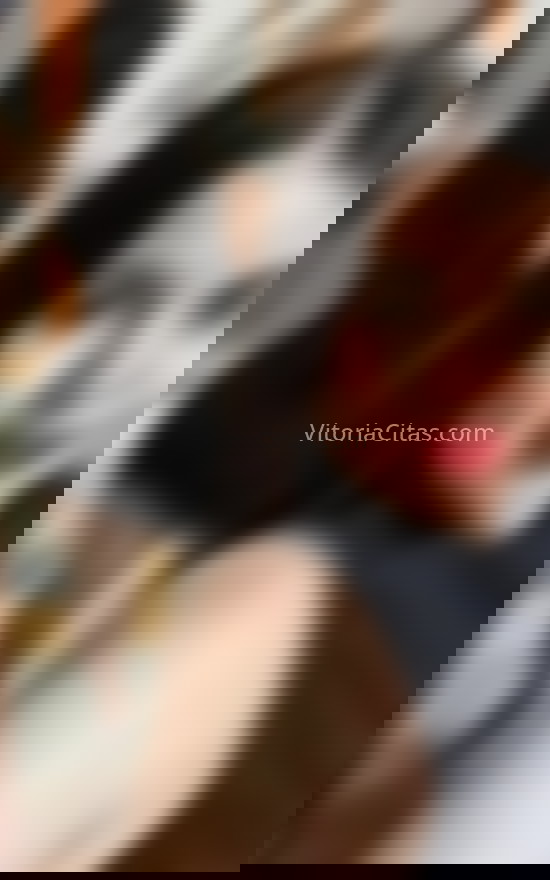 Dulce, encantadora latina. 643200308. Citas en VITORIA, VITORIA. www.vitoriacitas.com.