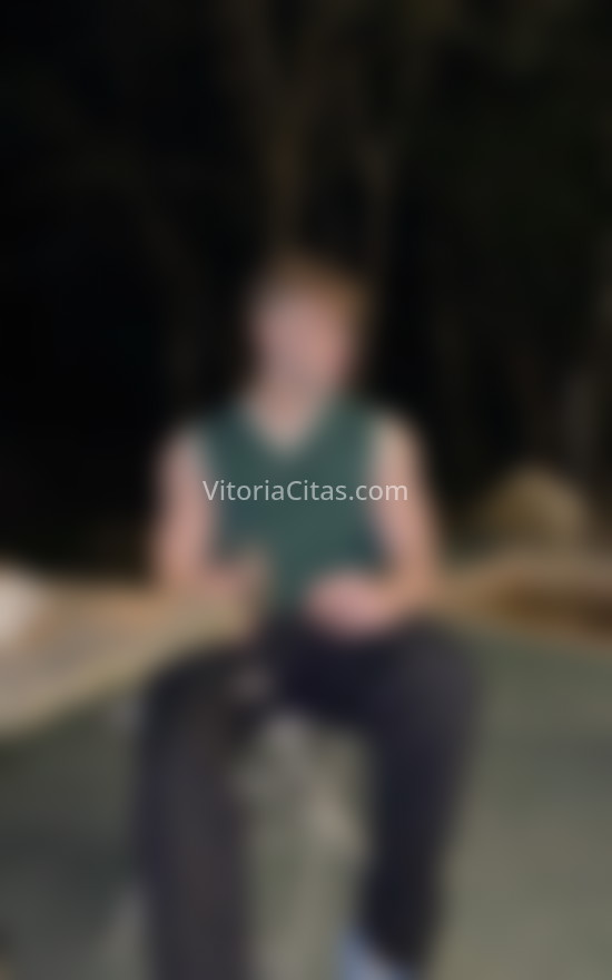 Alex, joven brasileño. 635717340. Citas en VITORIA, VITORIA. www.vitoriacitas.com.