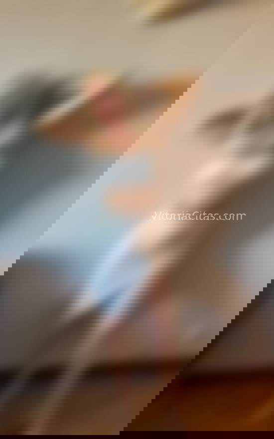 Luna, simplemente encantadora. 663453322. Citas en VITORIA, VITORIA. www.vitoriacitas.com.