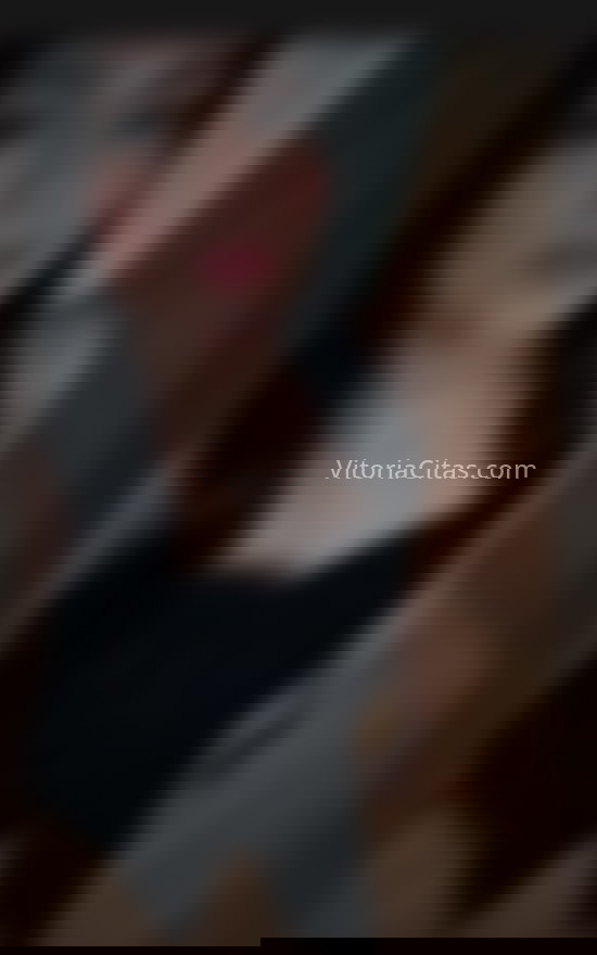 Aleja, joven colombiana. 641942411. Citas en VITORIA, VITORIA. www.vitoriacitas.com.
