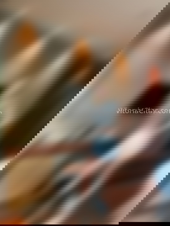 Olivia, jovencita rubia. 613764287. Citas en VITORIA, VITORIA. www.vitoriacitas.com.