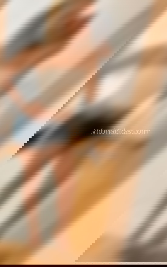 Olivia, jovencita rubia. 613764287. Citas en VITORIA, VITORIA. www.vitoriacitas.com.