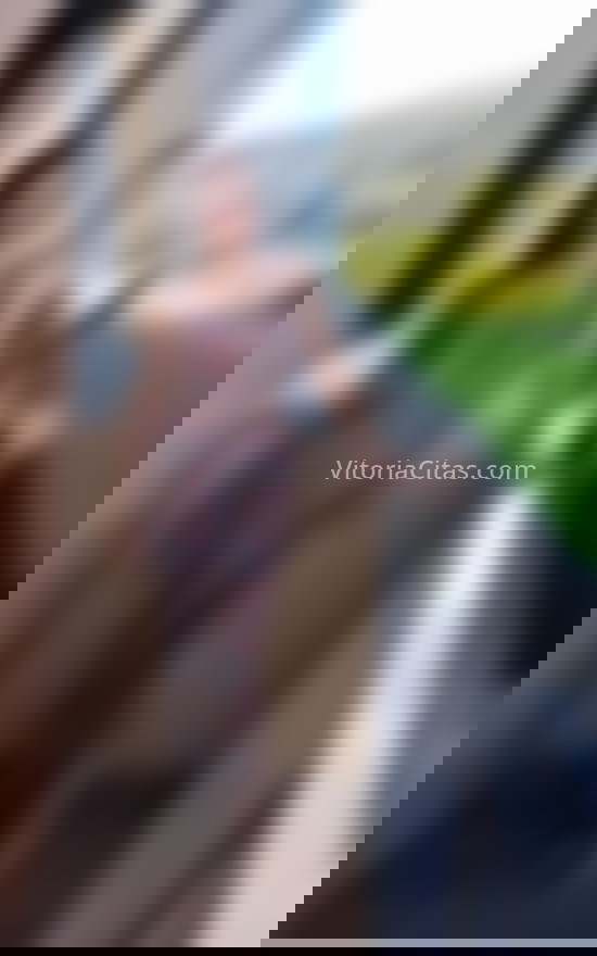 Leticia, chica elegante. 722658713. Citas en VITORIA, VITORIA. www.vitoriacitas.com.