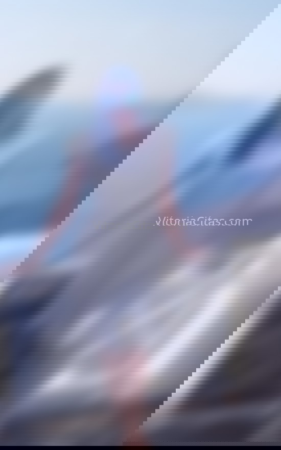 Leticia, chica elegante. 722658713. Citas en VITORIA, VITORIA. www.vitoriacitas.com.