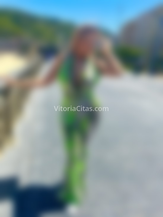 Adriana, latina de paso. 613537823. Citas en VITORIA, VITORIA. www.vitoriacitas.com.