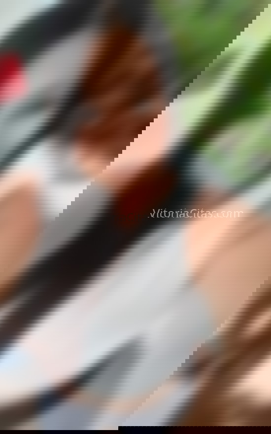 Angélica, madurita colombiana . 613205348. Citas en VITORIA, VITORIA. www.vitoriacitas.com.