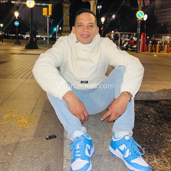 Gabriel, latino. 631126262. Citas en VITORIA, VITORIA. www.vitoriacitas.com.