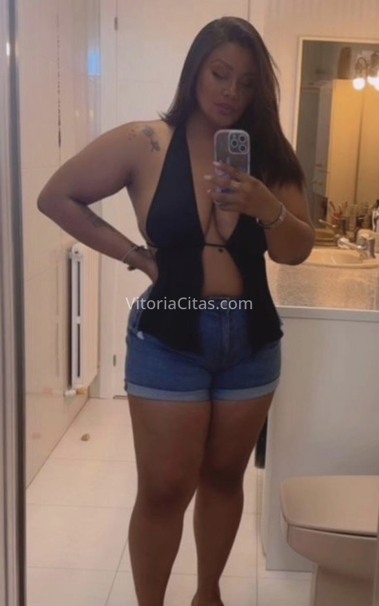 Juliana, chica brasileña . 647549930. Citas en VITORIA, VITORIA. www.vitoriacitas.com.