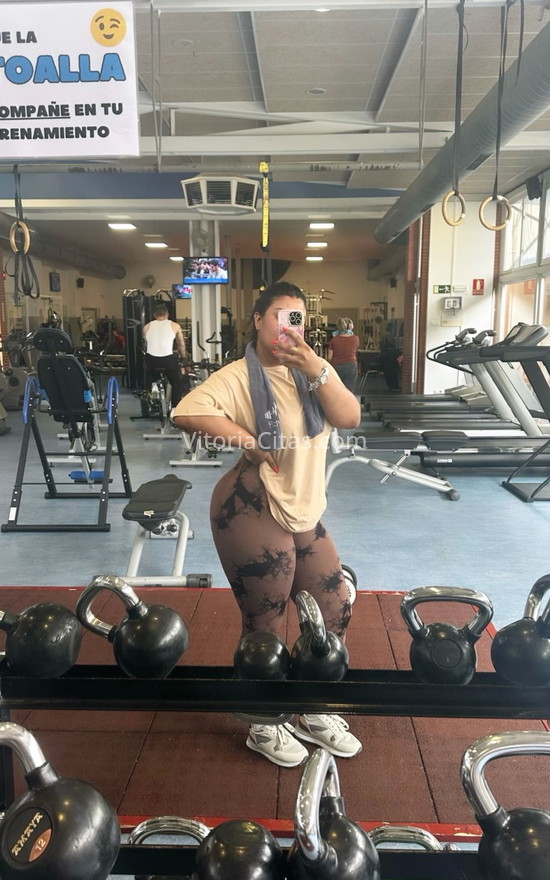 Juliana, chica brasileña . 647549930. Citas en VITORIA, VITORIA. www.vitoriacitas.com.