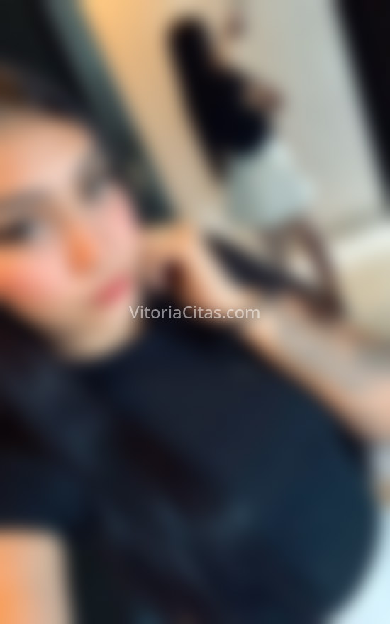 Frida, preciosa jovencita colombiana . 615339987. Citas en VITORIA, VITORIA. www.vitoriacitas.com.