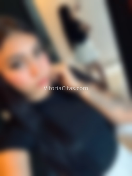 Frida, preciosa jovencita colombiana . 615339987. Citas en VITORIA, VITORIA. www.vitoriacitas.com.