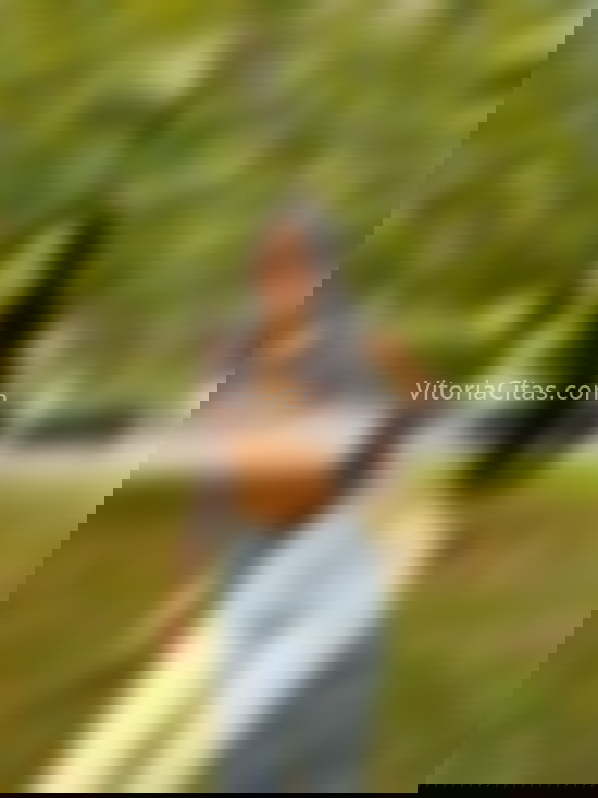 Frida, preciosa jovencita colombiana . 615339987. Citas en VITORIA, VITORIA. www.vitoriacitas.com.