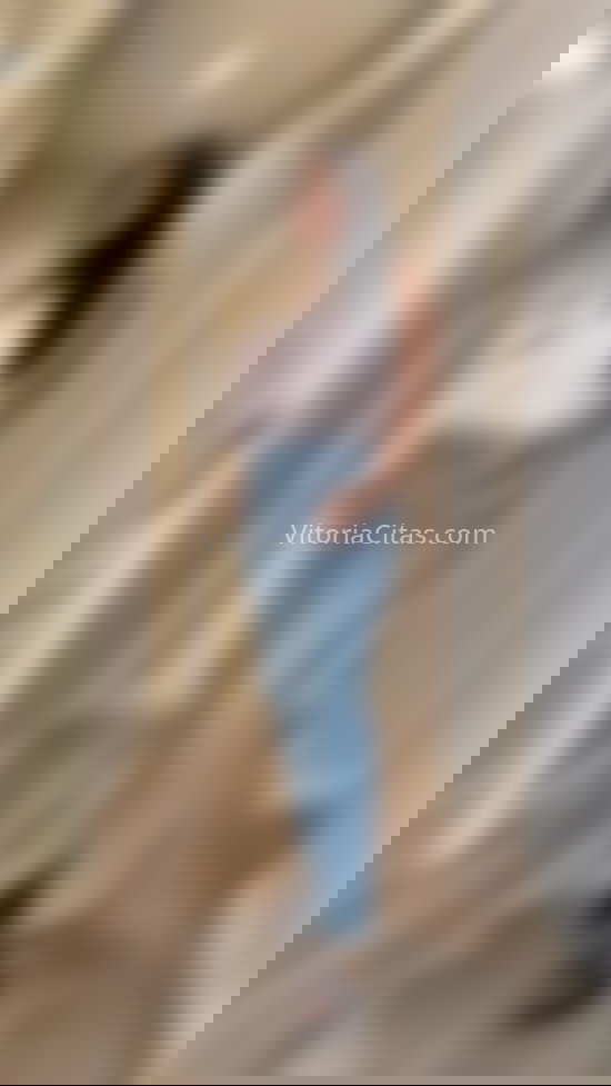 Luna, colombiana extrovertida  . 634392124. Citas en VITORIA, VITORIA. www.vitoriacitas.com.